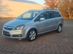 Silber Gebraucht 2006 Opel Zafira Van / Kleinbus | 4.999 € (Teuer)
