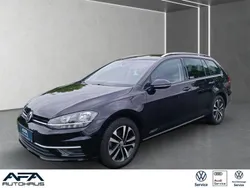 Deep black perleffekt Gebraucht 2020 VW Golf VII IQ Drive Kombi | 17.340 € (Etwas zu teuer)