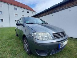 Grau Gebraucht 2004 Fiat Punto Kleinwagen | 550 € (Guter Preis)