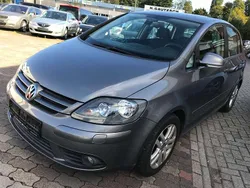 Grau Gebraucht 2008 VW Golf Plus Cross Edition Van / Kleinbus | 2.100 € (Etwas zu teuer)
