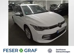 Pure white Gebraucht 2024 VW Golf VIII Life Limousine | 22.940 € (Guter Preis)
