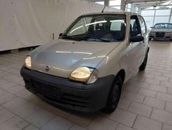 Silber Gebraucht 2002 Fiat Seicento Kleinwagen | 950 € (Fairer Preis)
