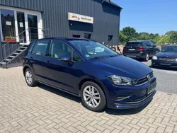 Blau Gebraucht 2019 VW Golf Sportsvan Comfortline Van / Kleinbus | 15.890 € (Guter Preis)