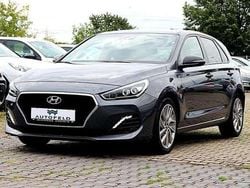 Grau Gebraucht 2018 Hyundai i30 Limousine | 15.450 € (Fairer Preis)