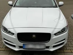 Weiß Gebraucht 2016 Jaguar XE Limousine | 12.000 € (Fairer Preis)