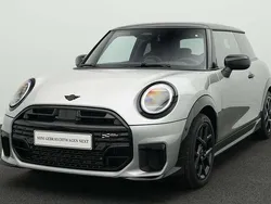 Grau Gebraucht 2024 Mini John Cooper Works Kleinwagen | 28.635 € (Fairer Preis)