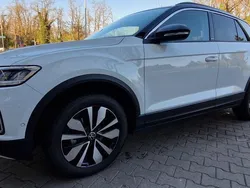 Weiß Gebraucht 2024 VW T-Roc Move SUV | 28.500 € (Guter Preis)