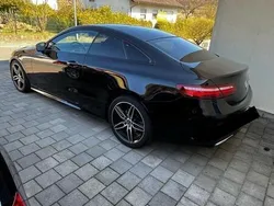 Schwarz Gebraucht 2020 Mercedes E300 AMG Coupé | 39.000 € (Fairer Preis)