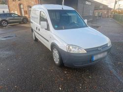 Weiß Gebraucht 2011 Opel Combo Van / Kleinbus | 2.000 €