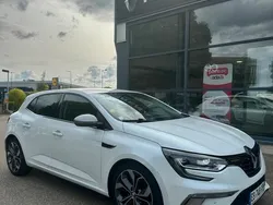 Weiß Gebraucht 2017 Renault Mégane IV Kleinwagen | 10.900 € (Fairer Preis)