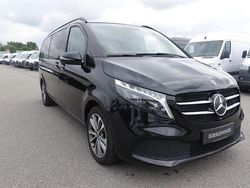 Schwarz Gebraucht 2023 Mercedes V300 Avantgarde Van / Kleinbus | 60.749 € (Fairer Preis)