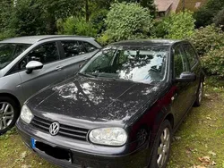 Schwarz Gebraucht 2003 VW Golf IV Kleinwagen | 1.100 € (Guter Preis)