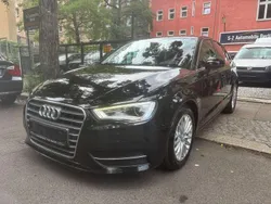 Schwarz Gebraucht 2015 Audi A3 Sportback Ambiente Limousine | 8.000 € (Guter Preis)
