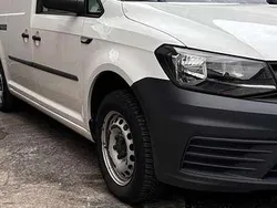 Weiß Gebraucht 2016 VW Caddy Van / Kleinbus | 11.950 € (Guter Preis)