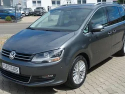Grau Gebraucht 2014 VW Sharan Cup Van / Kleinbus | 16.800 € (Fairer Preis)
