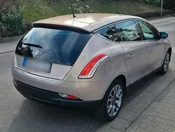 Gold Gebraucht 2010 Lancia Delta Kombi | 3.999 € (Fairer Preis)