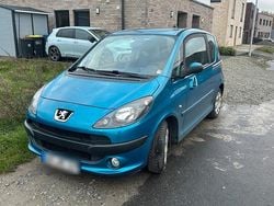 Blau Gebraucht 2008 Peugeot 1007 Kleinwagen | 2.500 € (Fairer Preis)