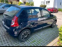 Gebraucht 2011 Dacia Sandero Kleinwagen | 1.800 €