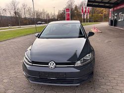Grau Gebraucht 2017 VW Golf VII Trendline Limousine | 10.000 € (Superpreis)