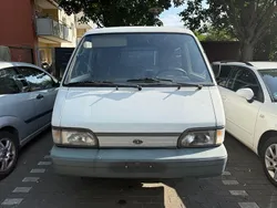 Weiß Gebraucht 1997 Kia Besta Van / Kleinbus | 2.500 €