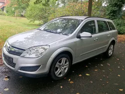 Andere farben Gebraucht 2009 Opel Astra Limousine | 2.300 € (Fairer Preis)