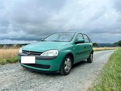 Grün Gebraucht 2001 Opel Corsa Comfort Limousine | 1.999 € (Fairer Preis)