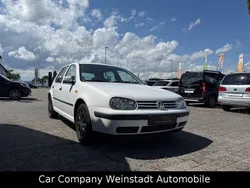 Weiß Gebraucht 1998 VW Golf IV Comfortline Limousine | 2.490 € (Fairer Preis)