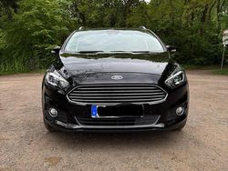 Schwarz Gebraucht 2019 Ford S-MAX S Van / Kleinbus | 18.500 € (Fairer Preis)
