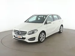Weiß Gebraucht 2015 Mercedes B180 Urban Van / Kleinbus | 13.050 € (Fairer Preis)