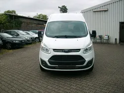 Weiß Gebraucht 2018 Ford Transit Custom Trend Van / Kleinbus | 14.699 € (Fairer Preis)