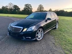 Schwarz Gebraucht 2010 Mercedes E350 AMG Kombi | 12.000 €