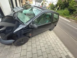 Schwarz Gebraucht 2000 Renault Twingo Kleinwagen | 1.000 € (Fairer Preis)