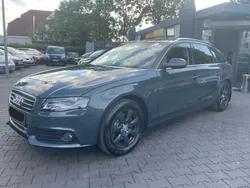 Grau Gebraucht 2011 Audi A4 Ambiente Kombi | 14.299 €