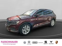 Rot Gebraucht 2022 VW Touareg Atmosphere SUV | 58.980 € (Teuer)