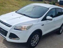 Weiß Gebraucht 2013 Ford Kuga Titanium SUV | 13.500 € (Etwas zu teuer)
