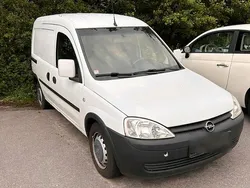 Weiß Gebraucht 2005 Opel Combo Van / Kleinbus | 750 € (Superpreis)