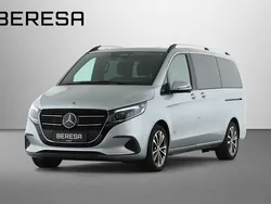 Hightechsilber Gebraucht 2024 Mercedes V300 Style Van / Kleinbus | 68.580 € (Teuer)
