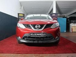 Alizarin crimson Gebraucht 2017 Nissan Qashqai N-Connecta SUV | 11.900 € (Guter Preis)