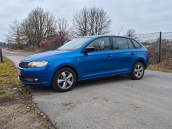 Blau Gebraucht 2015 Skoda Rapid Drive Limousine | 10.999 € (Etwas zu teuer)