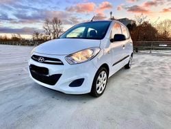 Weiß Gebraucht 2011 Hyundai i10 Kleinwagen | 2.099 €