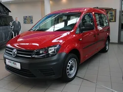 Rot Gebraucht 2016 VW Caddy Maxi Van / Kleinbus | 29.950 €