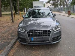 Grau Gebraucht 2012 Audi Q3 S-Line SUV | 12.000 € (Guter Preis)