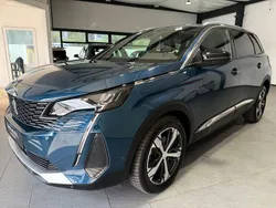 Blau Gebraucht 2023 Peugeot 5008 Allure Van / Kleinbus | 27.590 € (Guter Preis)