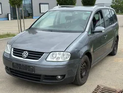 Grau Gebraucht 2005 VW Touran Highline Van / Kleinbus | 950 € (Superpreis)