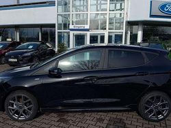 Obsidianschwarz metallic Gebraucht 2023 Ford Fiesta ST-Line X Kleinwagen | 21.990 € (Teuer)