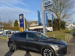 Grau Neu 2025 Ford Focus Titanium X Limousine | 36.998 € (Teuer)