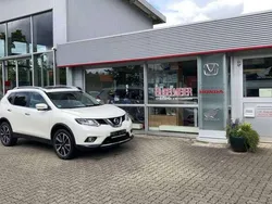 Weiss Gebraucht 2017 Nissan X-Trail Tekna SUV | 19.490 € (Etwas zu teuer)