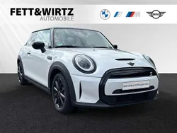Weiß Gebraucht 2023 Mini Cooper SE Kleinwagen | 19.900 € (Guter Preis)