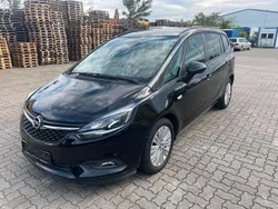 Schwarz Gebraucht 2018 Opel Zafira Tourer Van / Kleinbus | 7.350 € (Guter Preis)