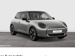 Silber Neu 2025 Mini Cooper Classic Kleinwagen | 32.820 € (Guter Preis)